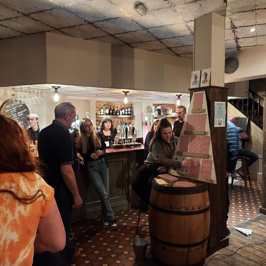 Отель Trawden Arms Community Owned Pub Winewall Экстерьер фото